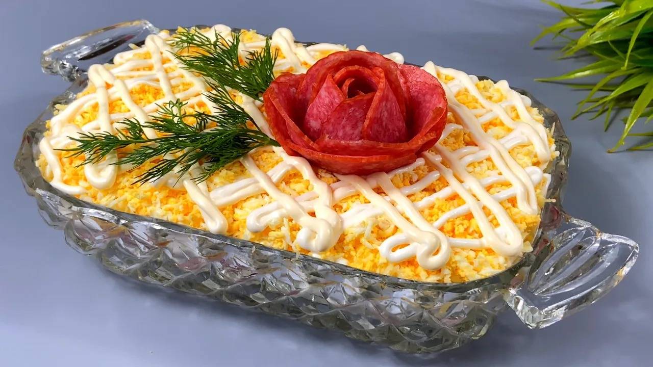 Салат "ЧЕБУРАШКА" стал еще ВКУСНЕЕ! Готовьте больше, его ОБОЖАЮТ все! смотреть онлайн