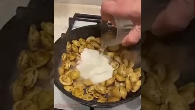 Как приготовить вкусные пельмени🤪🤤#пельмени #вкусно #Shorts смотреть онлайн