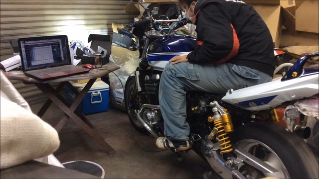 GSX1400 Dynojet Quick Shifter!! смотреть онлайн