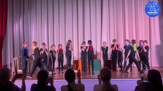 Фрагмент спектакля 