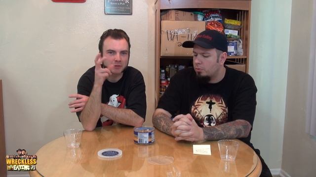 WE Shorts - Cinnabon Cinnamon Cashews смотреть онлайн