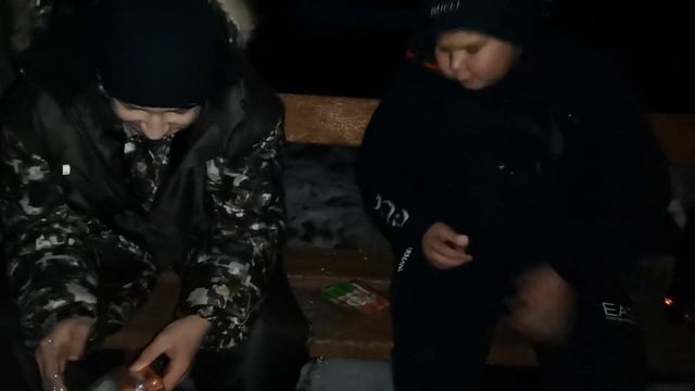 КТО ПЕРВЫЙ СЪЕСТ ПАЧКУ СОСИСОК ПОЛУЧИТ 1000₽ смотреть онлайн