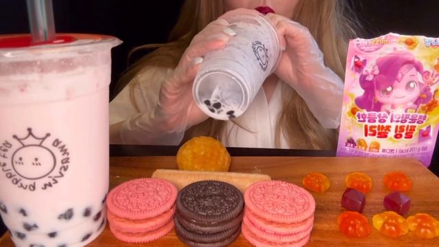 ASMR PINK FOOD MUKBANG 핑크 오레오, 버블티, CHOCOLATE ICE CREAM, HACHUPING JELLY 초코 과자 먹방 EATING SOUNDS