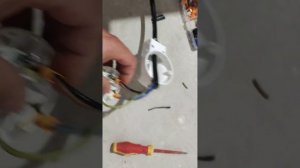 Подключение индукционной варочной плиты Bosch PIE631FB1E через заводской пятижильный кабель