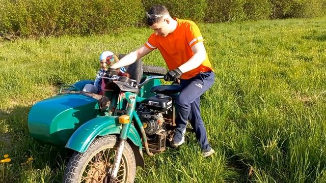 Мотоцикл Урал с китайским двигателем 7 сил. #ЧАСТЬ2 катаем на УРАЛЕ. смотреть онлайн