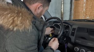 Как снять/заменить руль на Outlander xl. Once upon time in garage