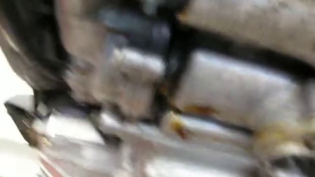 Burgman 650 - Oil Leak смотреть онлайн