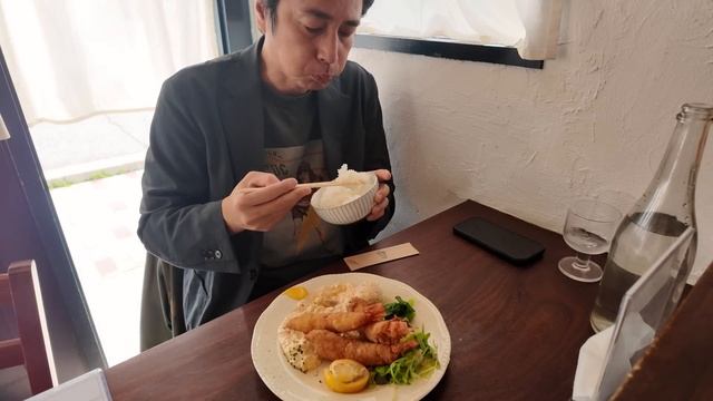 京都で絶品エビフライを発見しました【徳井のソトメシ】 смотреть онлайн