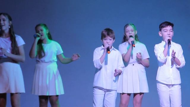 Эстрадный ансамбль " Карусель" - Белые голуби смотреть онлайн