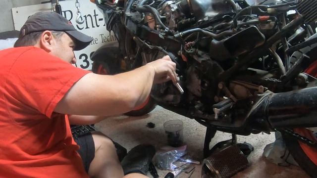 Honda Hurricane 1000 Alternator Part 2 смотреть онлайн