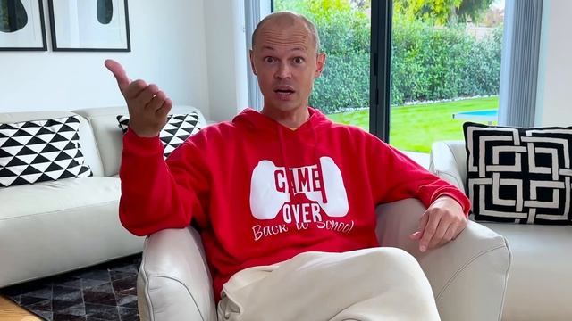 Макс. тот, кто окажется самым умным из нас, заработает больше… смотреть онлайн