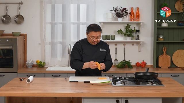 Как приготовить камчатского краба с сырным соусом. Новогодний рецепт от Сергея Лигая смотреть онлайн