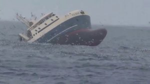 Крушение рыболовецких тральщиков