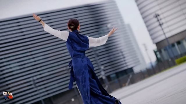 美女十七，精彩演绎藏族舞《阿布霍》，放松和喜悦！ смотреть онлайн