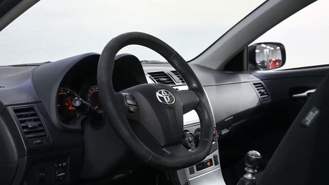 Toyota Corolla (2012) 69523 смотреть онлайн