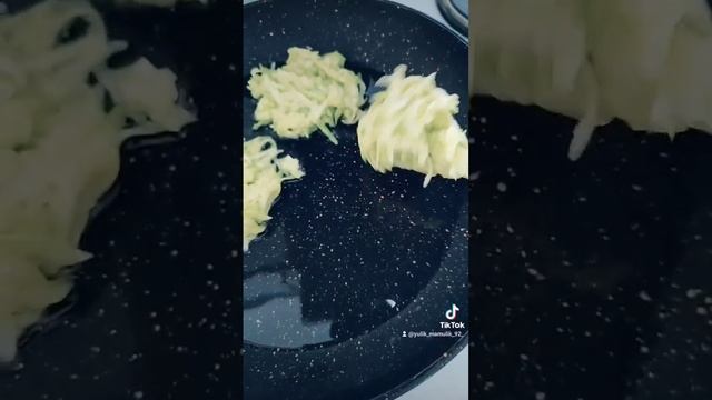 Кабачковые оладьи