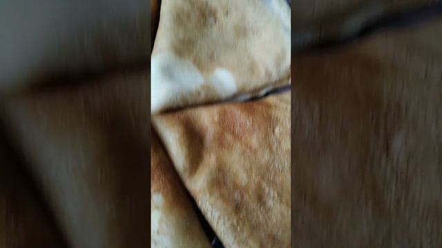 Невероятно вкусные блинчики с творогом и изюмом#shorts