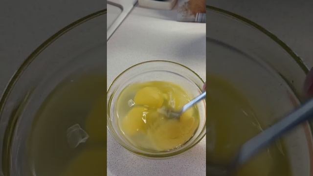 Капустный пирог на сковороде