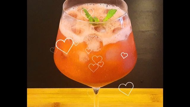 Refreshing Mocktails | Fruit Punch | Strawberry Drink | Virgin Mojito & Miami Vice | New Year Drink смотреть онлайн