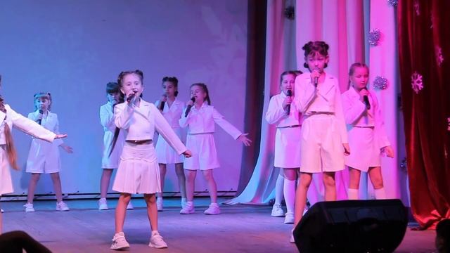 Эстрадный ансамбль " Карусель" - Чудеса смотреть онлайн