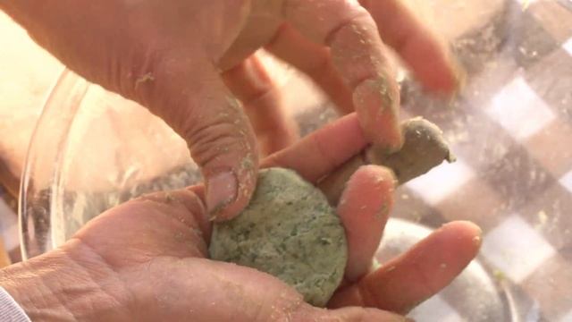 お寺の鐘楼堂の上でお花見｜日々を楽しむ60代田舎暮らし｜森の生活｜山里｜ヨモギ餅と桜団子 смотреть онлайн