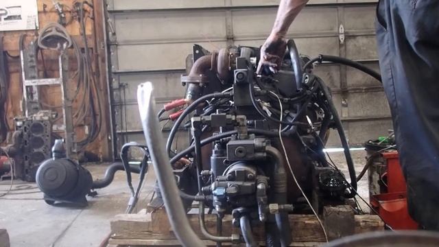 DEUTZ BF4M1012 ENGINE STARTUP смотреть онлайн
