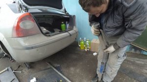 День с Димасиком #4 | Замена верхней опоры задней стойки форд фокус 2 | Слишком много слов КОРОЧЕ