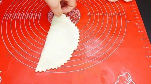 ТЕСТО НА ЧЕБУРЕКИ ГОТОВЛЮ ТОЛЬКО ТАК!Как приготовить пузырчатое тесто для чебуреков раскрываю секре