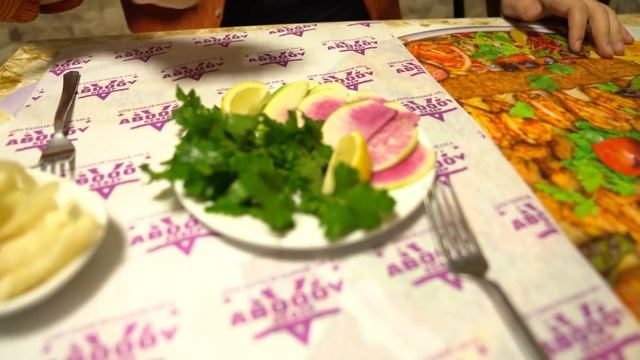 İSTANBUL' UN EN İYİ VE LEZZETLİ KEBAPÇILARI !! (70 TL' lik KEBAP) смотреть онлайн