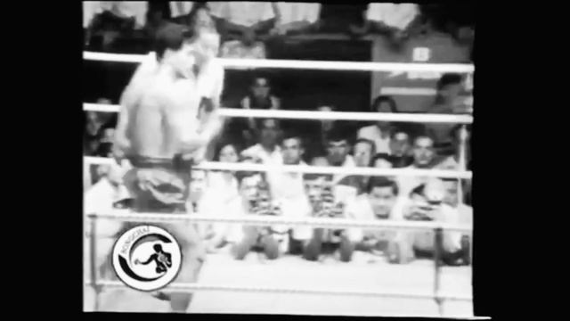 MUAY THAI - APIDEJ I SIT HIRUN - THE FIGHTER OF THE CENTURY - FIRST CHAMPION OF LUMPINEE смотреть онлайн