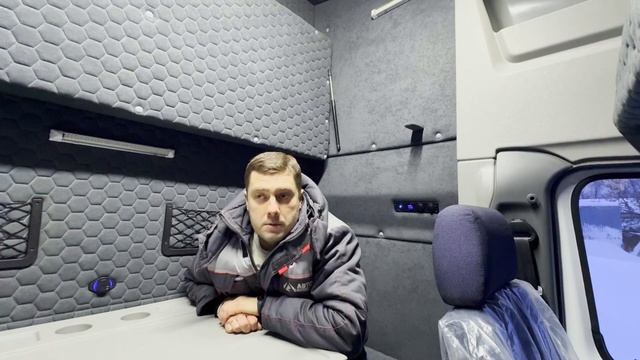 Закабинный спальник BASE - КОПИРУЮТ! смотреть онлайн