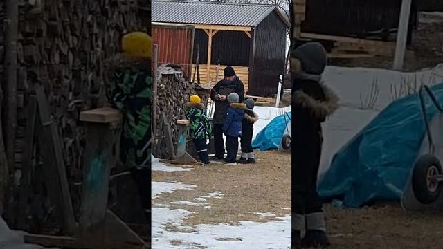Дедушка учит смотреть онлайн