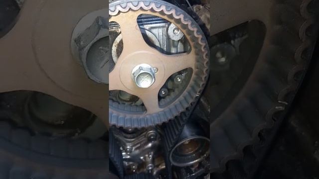 mitsubishi pajero engine oil leak short video car mechanic automobile technician #carmaintenance смотреть онлайн