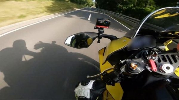 Yamaha YZF-R1 | SC-Project | RAW-Engine-Sound