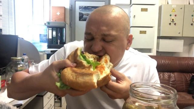 MINI BURGER MUKBANG