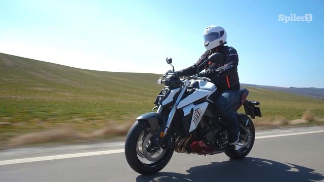 Suzuki GSX-S950 смотреть онлайн