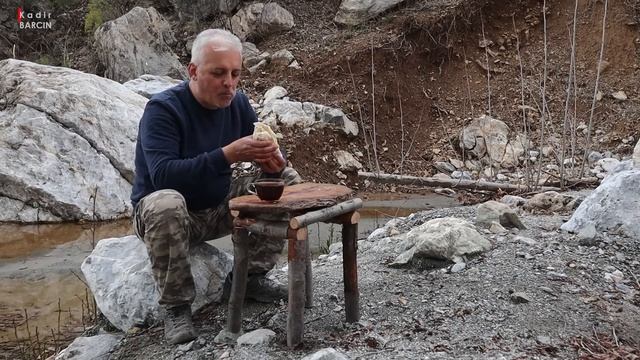 KAMPTA BİFTEK SARMA ve YÖRÜK DÜRÜMÜ YAPTIM смотреть онлайн