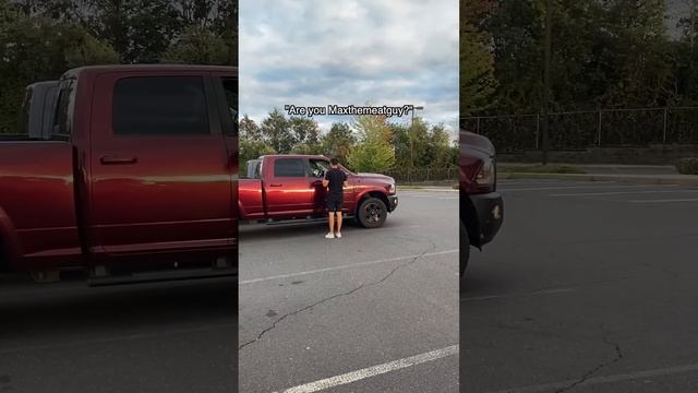 Steak Battles: Max vs Longhorn Steakhouse #shorts смотреть онлайн