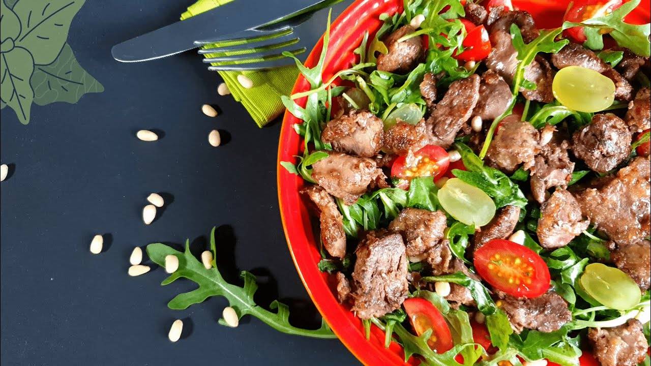 Теплый САЛАТ с куриной печенью / очень вкусная заправка / легкий обед