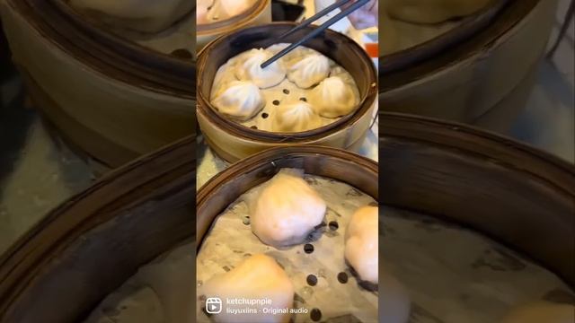 DIM SUM BRUNCH WITH FAMILY & FRIENDS 😋 смотреть онлайн