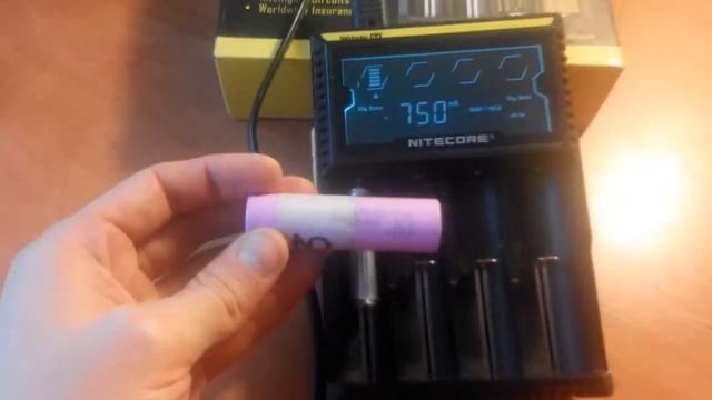 ОБЗОР - ЗАРЯДНОЕ УСТРОЙСТВО NITECORE D4 смотреть онлайн
