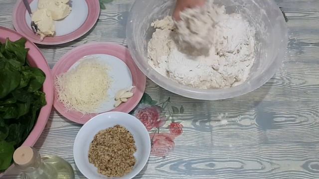 ISPANAKLI ÇÖREK/БУЛОЧКА С ШПИНАТОМ/BULKA RESEPTİ смотреть онлайн