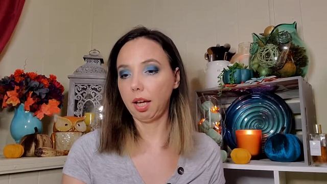 Glossybox October 2019 / "Pamper Me" Theme смотреть онлайн