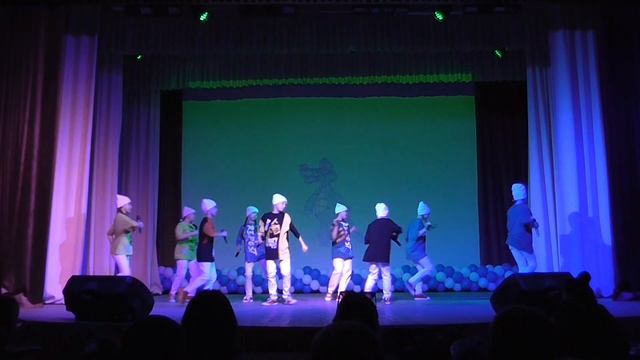 Детский Эстрадный ансамбль "Карусель"- По улице ходила смотреть онлайн