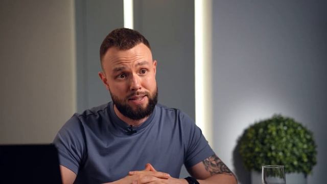 Как БЫСТРО ПОХУДЕТЬ и СЖЕЧЬ ЖИР? / 5 самых БЕСПОЛЕЗНЫХ способов СБРОСИТЬ ВЕС смотреть онлайн