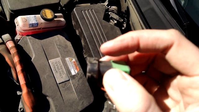 Toyota Camry  2007-2011 Headlight Bulb Replacement. 4 Minutes! Easy!