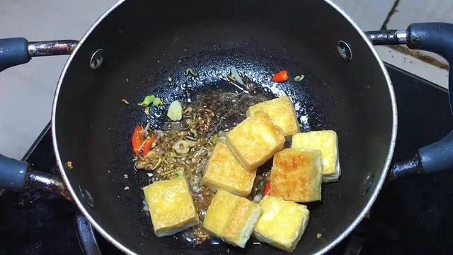 Fried tofu with lemongrass and chili sugar | BND Cook смотреть онлайн