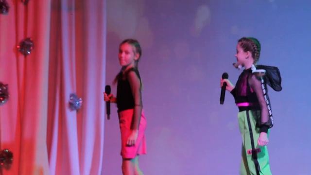 Эстрадный ансамбль " Карусель" - Глазками смотреть онлайн