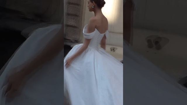 Свадебное платье Симфония из коллекции «В твоих глазах Питер» 2025 от бренда Divino Rose