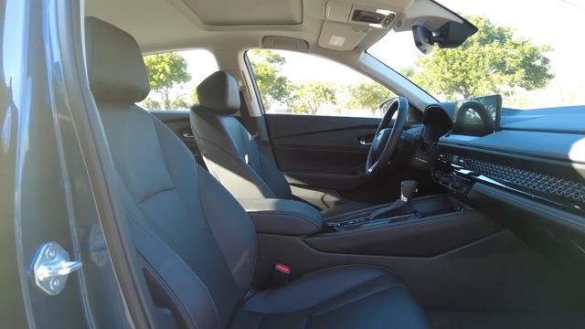 Kia K5 Vs Honda Accord - What's The Difference? смотреть онлайн